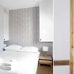 Ms 4 Seasons Iii Apartman *